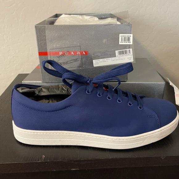 Men’s Prada shoes - Picture 1 of 3